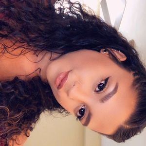 Meet your Posher, Nichole